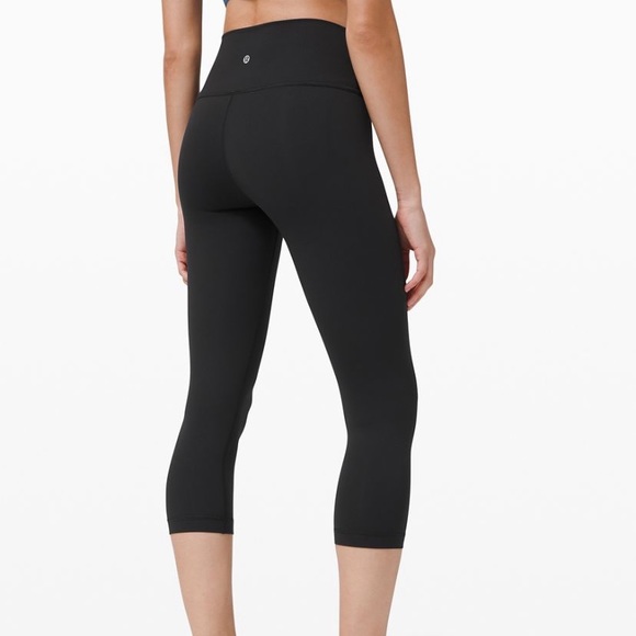 Lululemon Wonder Under Black Crop Leggings - Picture 2 of 5